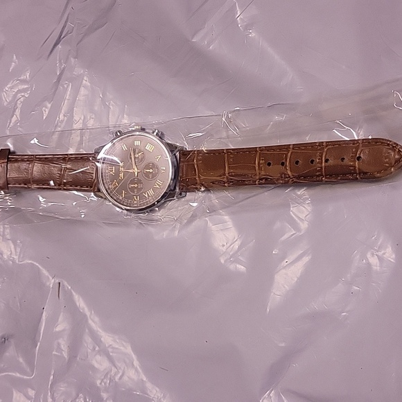 Geneva Brown Chronograph men's Leather Strap Watch. Never opened. NEW in Package - Picture 2 of 5